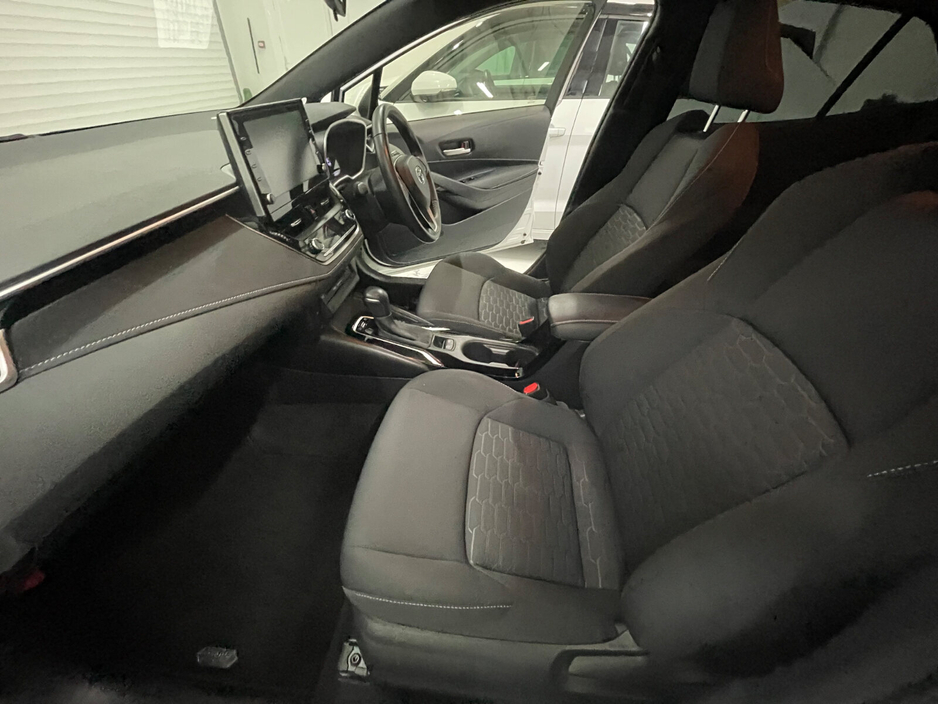 2020 Toyota Corolla 1.8 Hybrid Luna Sport Hatchback €18,995