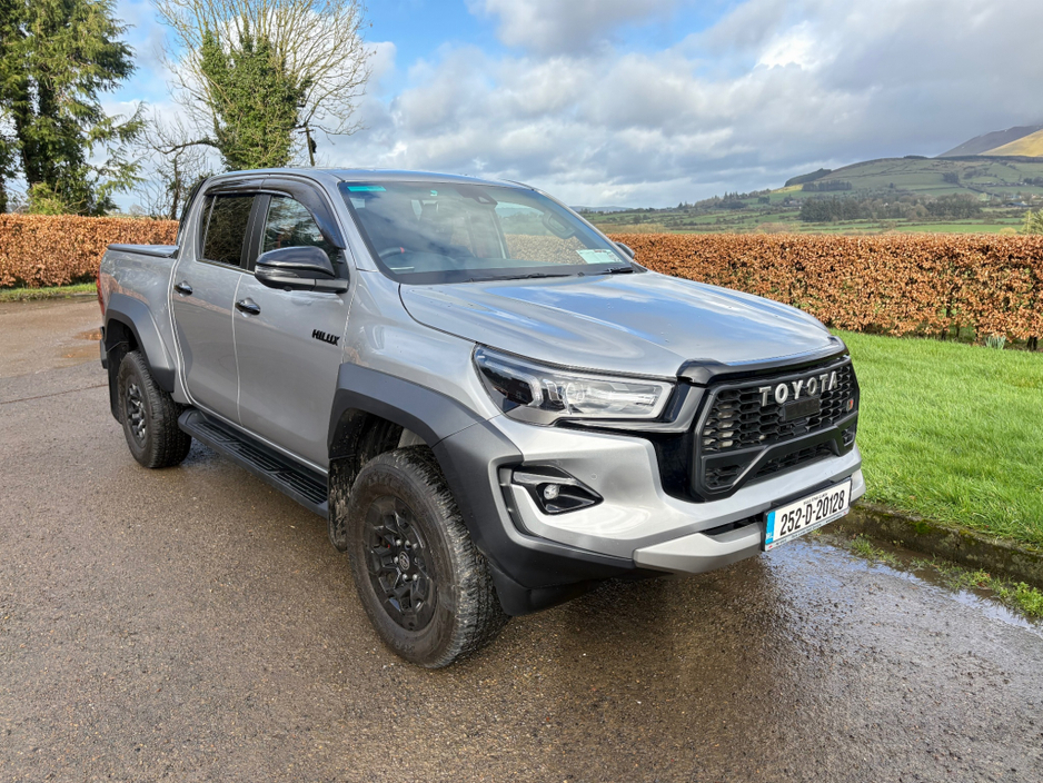 2025 Toyota Hilux 2.8 GR SPORT II