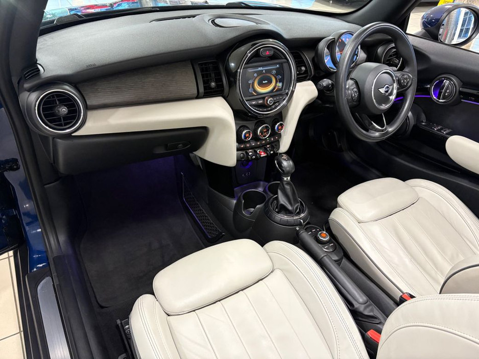2017 MINI Convertible 1.5 COOPER AUTO=LOW MILES//HUGE SPEC=LEATHER INTERIOR//FULL SERVICE HISTORY=171 D REG=ONLY €270 ANNUAL ROAD TAX//TAILORED FINANCE PACKAGES AVAILABLE=T €17,995