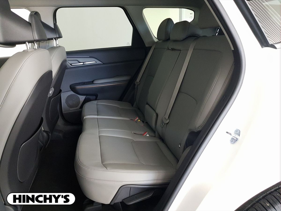 2026 Kia EV5 - image 7