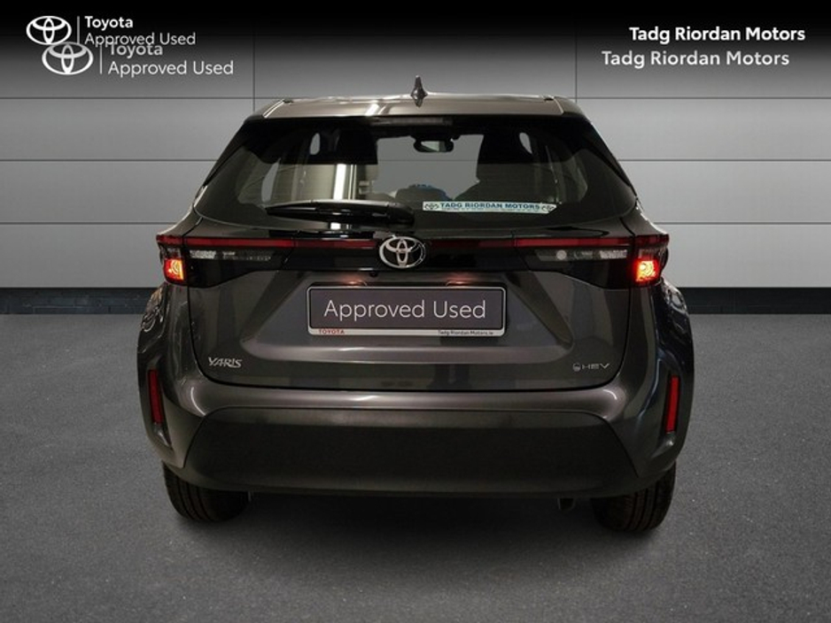 2025 Toyota Yaris Cross LUNA €30,950