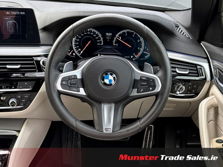 2018 BMW 5 Series - image 11