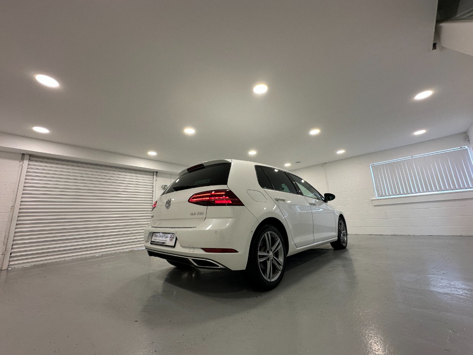 2019 Volkswagen Golf - image 19