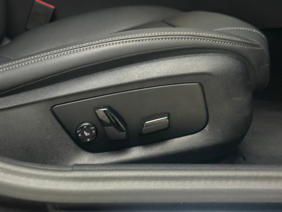 2023 BMW 5 Series - image 16