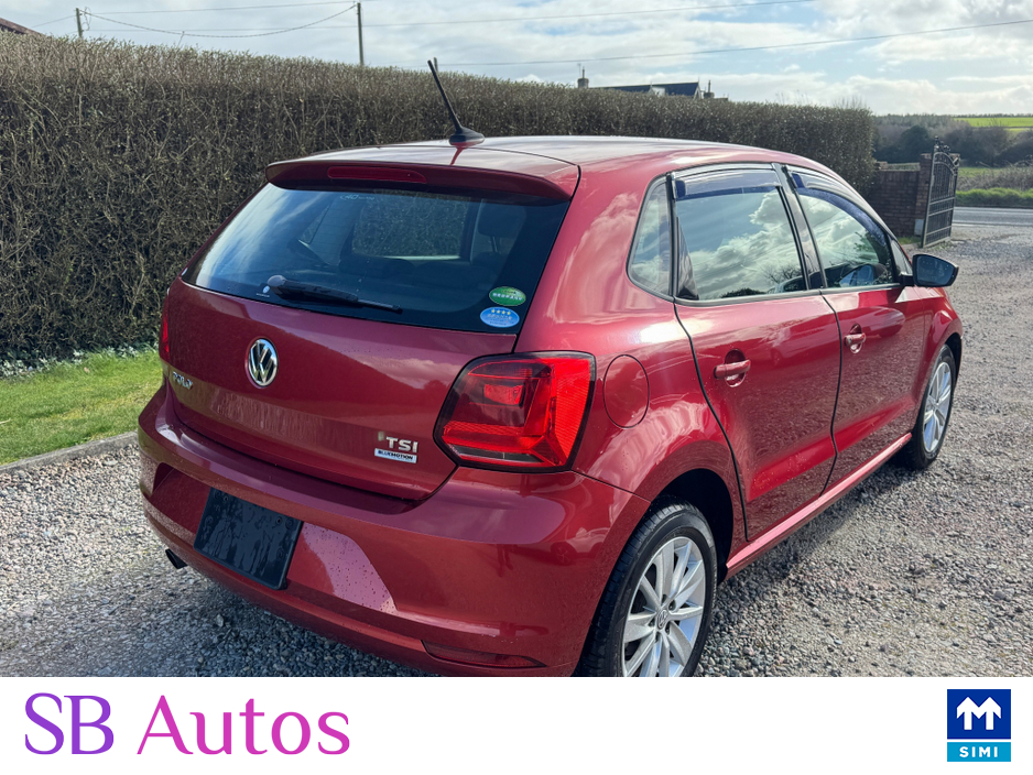 2016 Volkswagen Polo - image 4