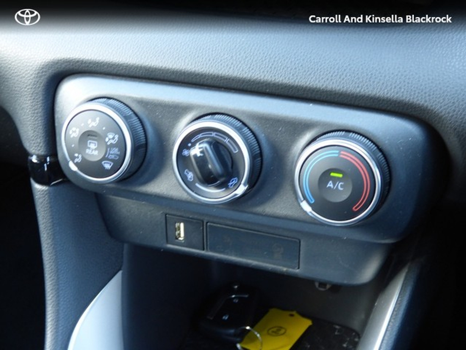 2023 Toyota Yaris 1.0 Luna Manual €20,450