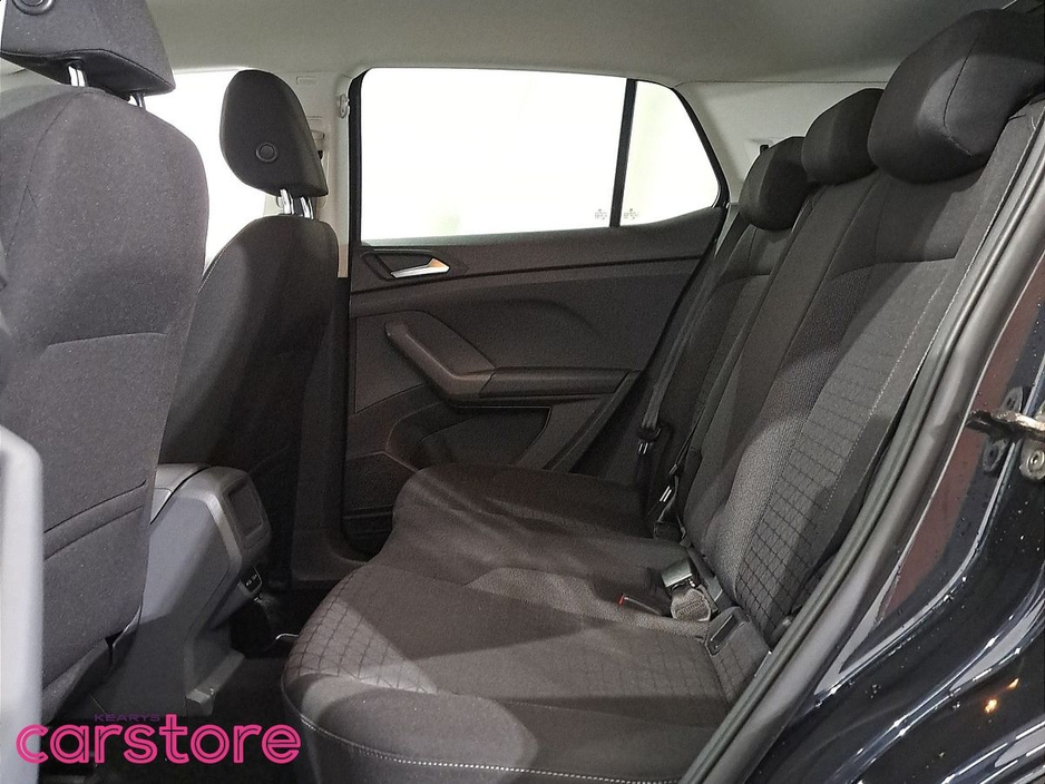 2021 Volkswagen T-Cross - image 12