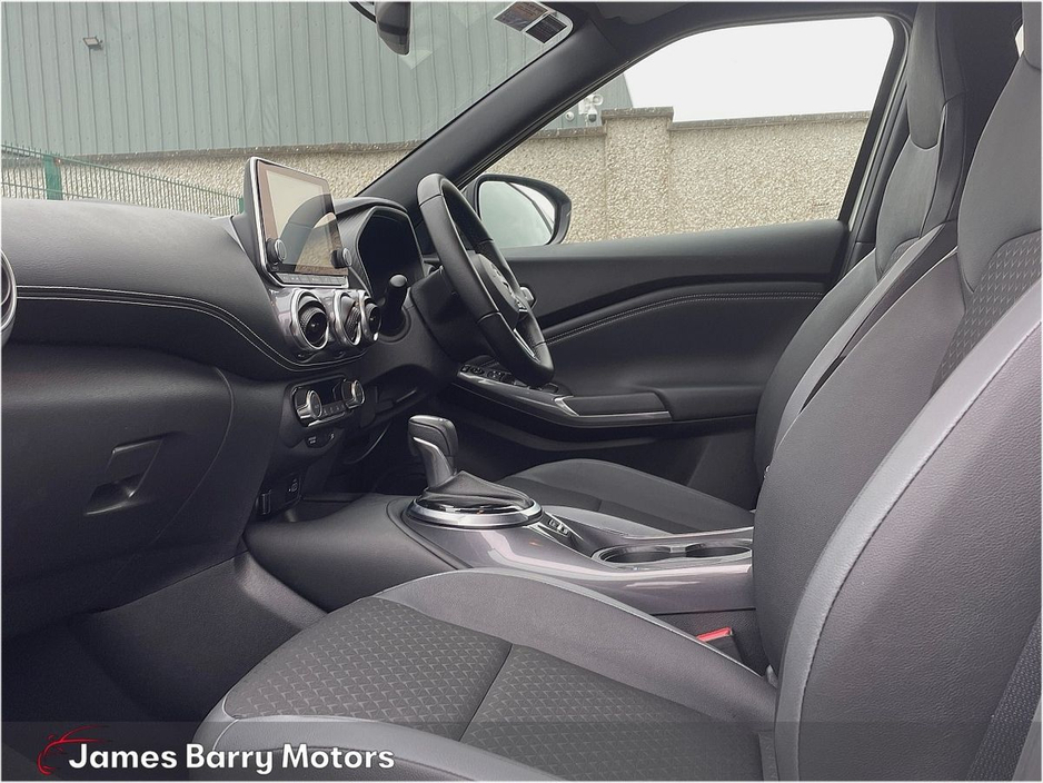 2024 Nissan Juke - image 7