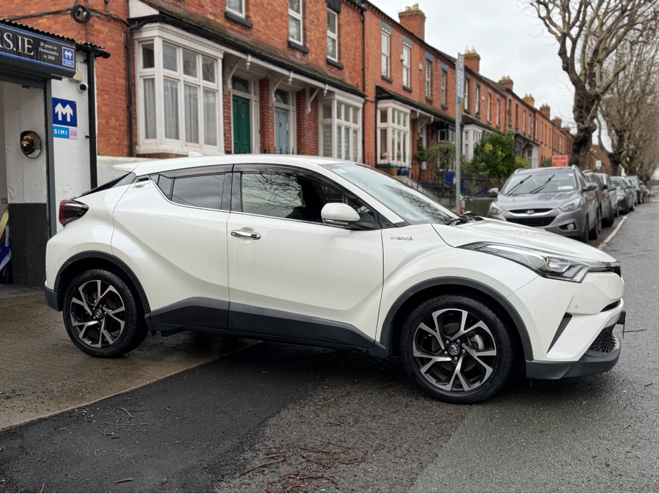 2018 Toyota C-HR 1.8 Petrol Hyrbid, Automatic, Only 47k Kilometres, New NCT, Brown Leather, Cruise Control, Apple CarPlay/Android Auto, Diamond-Cut Alloys, Finance Available, Service & Warranty Included, SIMI Dealer €19,950