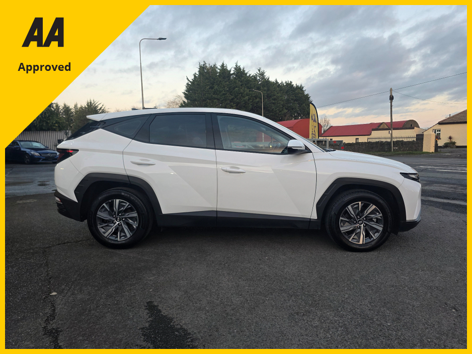 2023 Hyundai Tucson - image 12