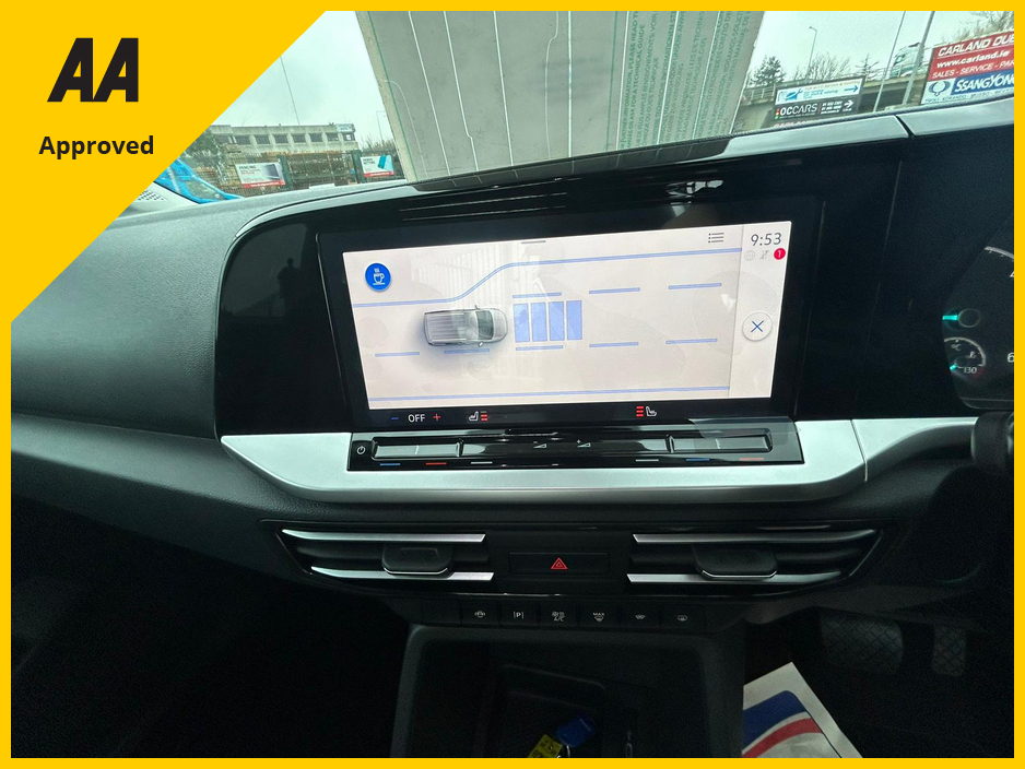 2025 Ford Grand Tourneo Connect - image 13