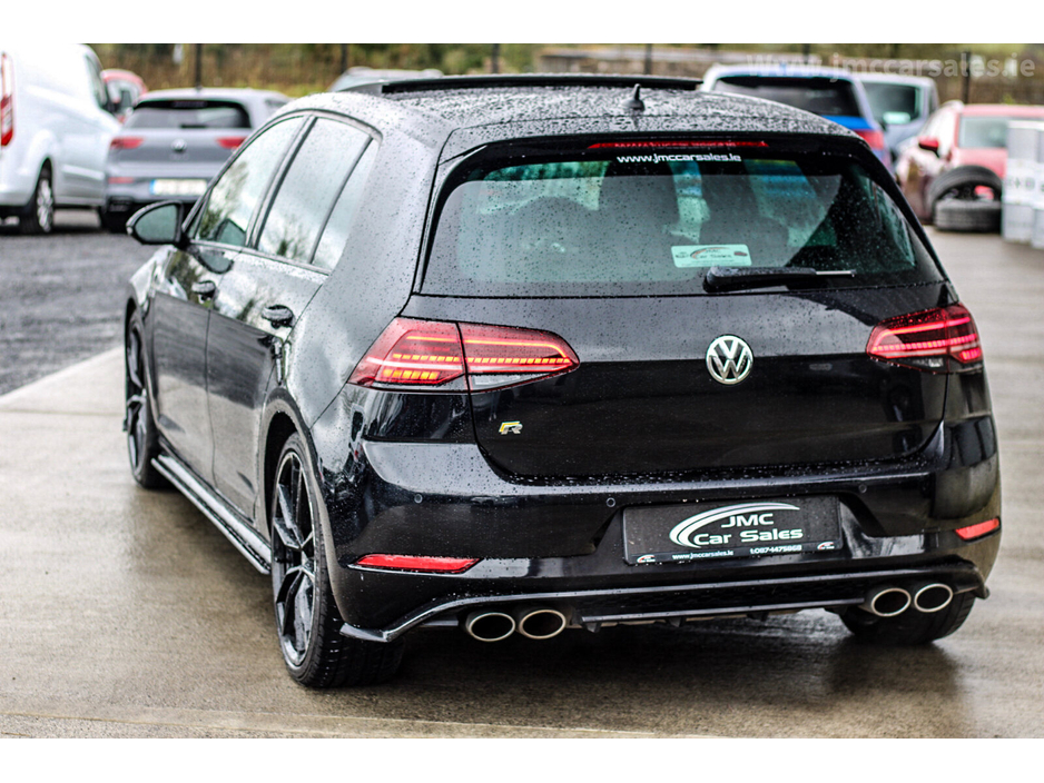 2019 Volkswagen Golf - image 11