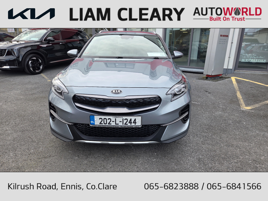 2020 Kia XCeed - image 8