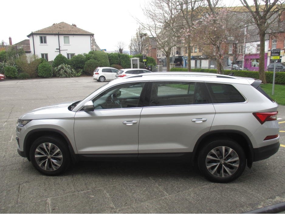 2023 Skoda Kodiaq - image 10