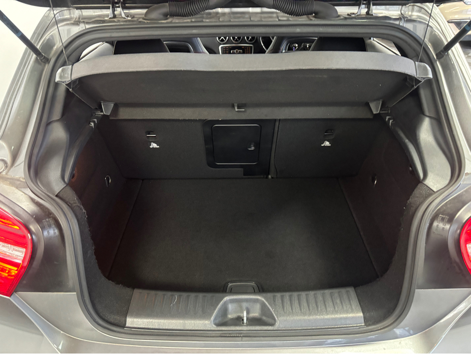 2014 Mercedes-Benz A Class - image 12