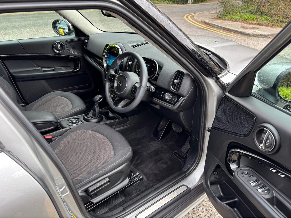 2023 MINI Countryman - image 9