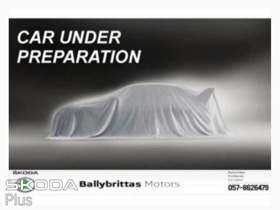 2023 Skoda Octavia - image 2