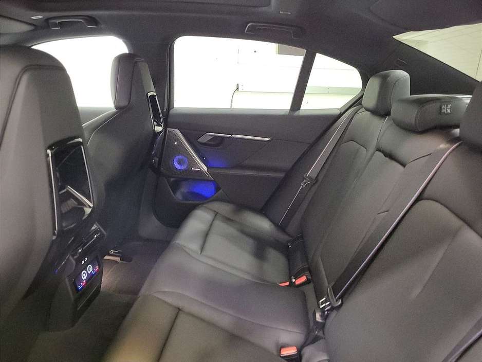 2025 BMW M5 M5 Phev Auto Entry 4.4 727 xDrive 22.1 kWh PHEV 197BHP /145 kw Step-tronic Auto Start/Stop