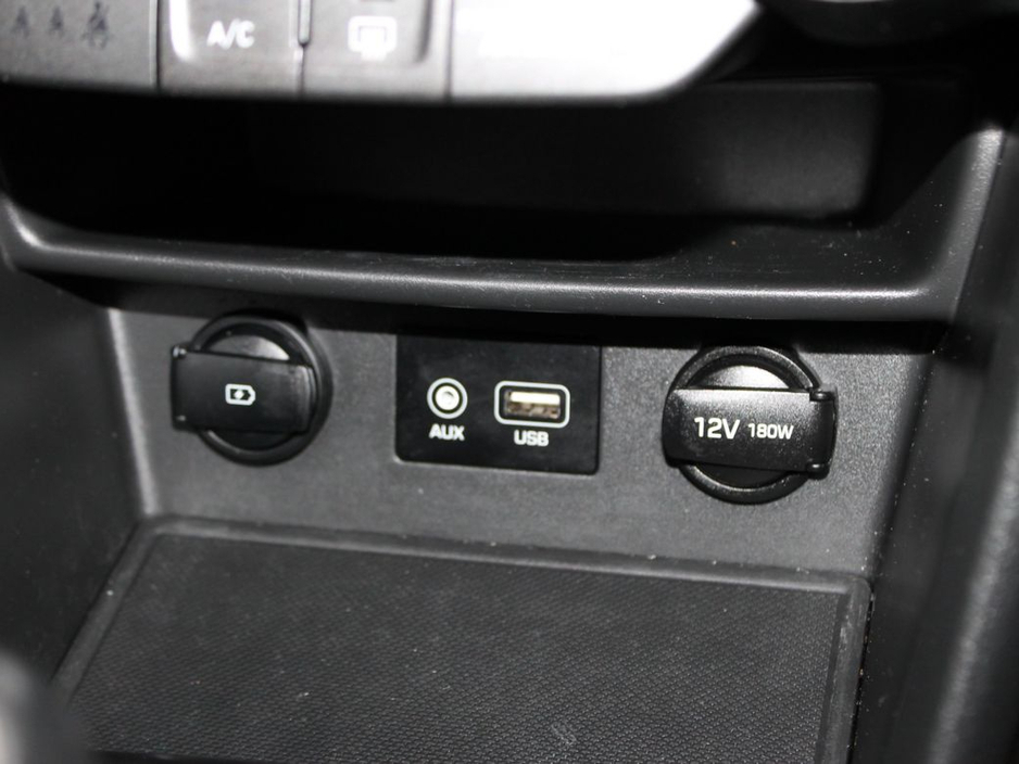 2019 Hyundai Kona - image 20