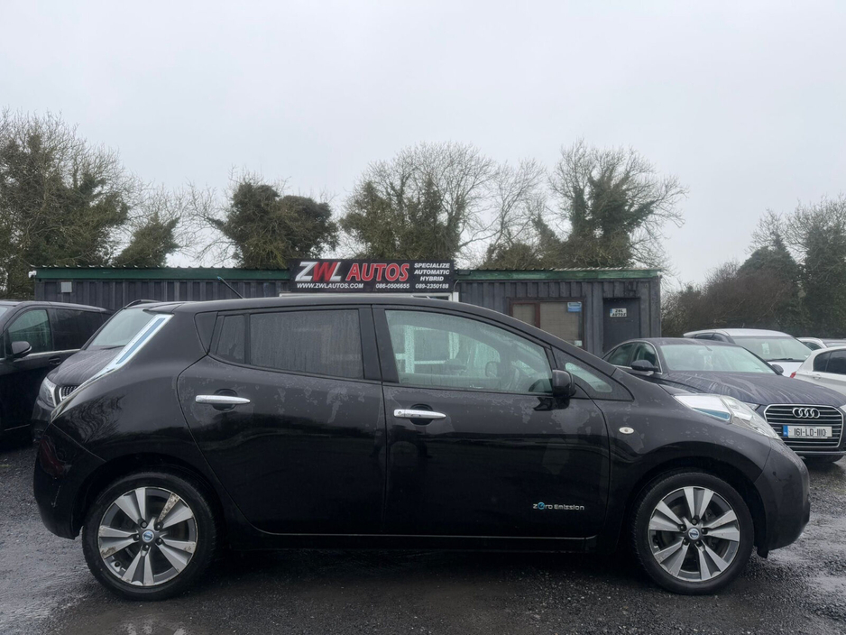 2013 Nissan Leaf - image 5