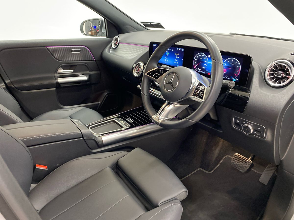 2025 Mercedes-Benz GLA Class - image 9