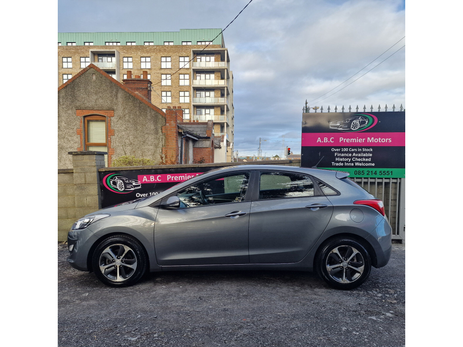 2016 Hyundai i30 - image 6