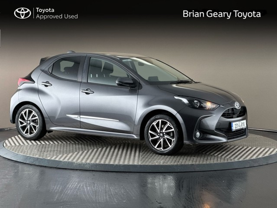 2023 Toyota Yaris HYBRID LUNA SPORT €24,950