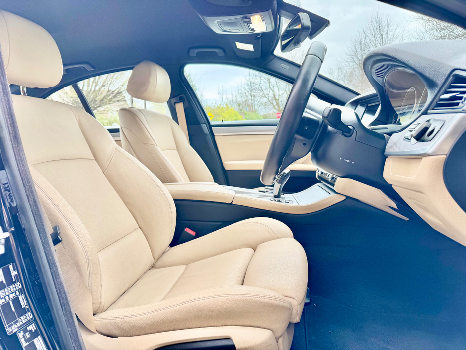 2016 BMW 5 Series - image 24