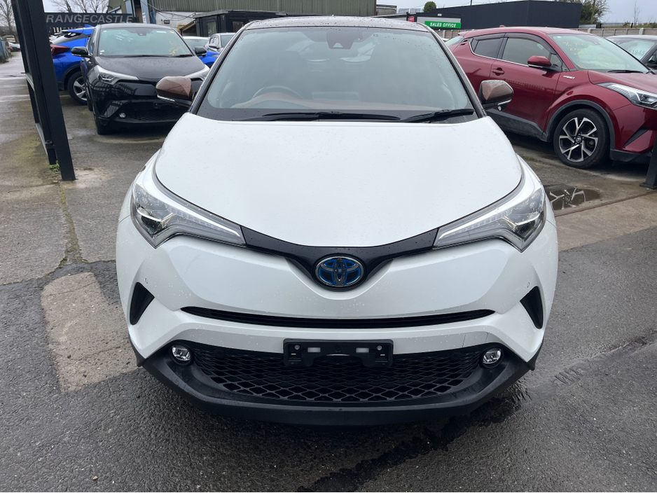 2019 Toyota C-HR - image 2