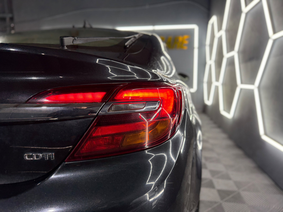 2016 Opel Insignia - image 12