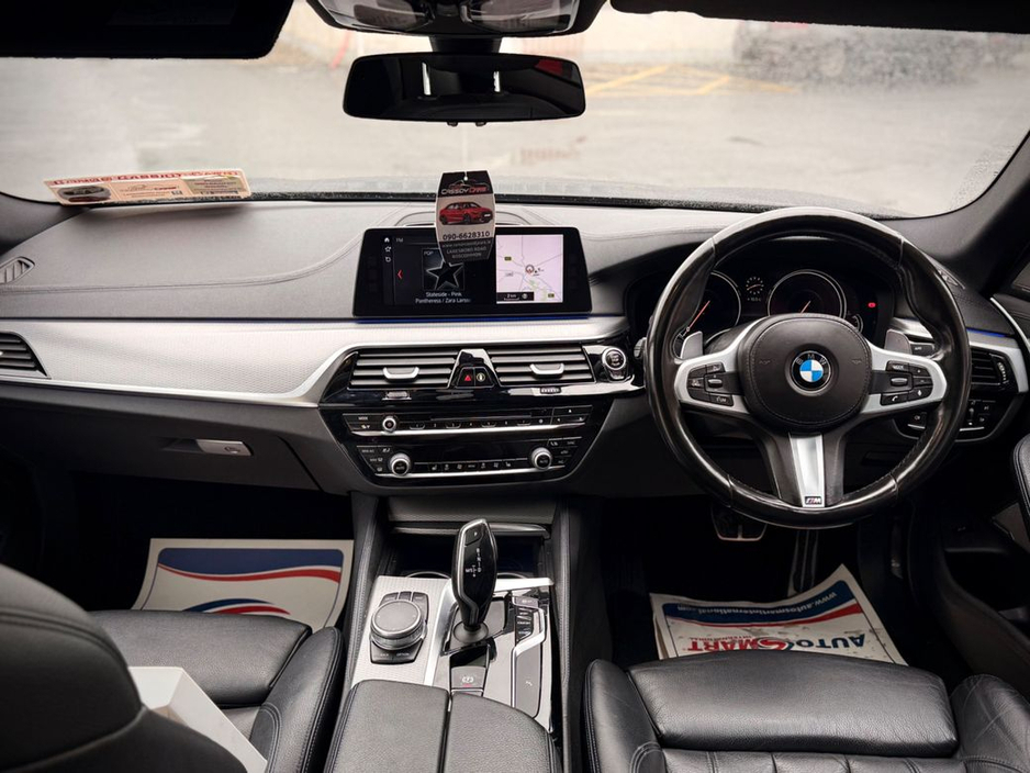 2017 BMW 5 Series - image 13