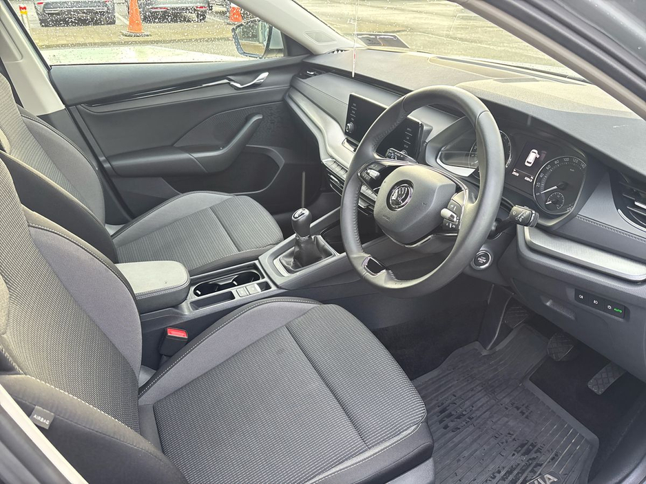 2024 Skoda Octavia - image 6