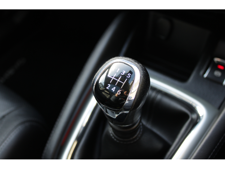 2017 Nissan Qashqai - image 16