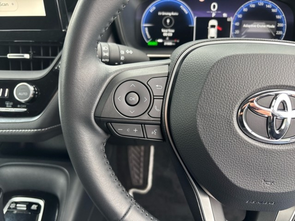 2023 Toyota Corolla - image 12