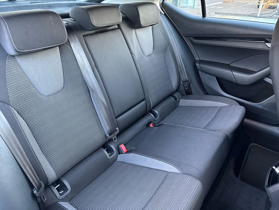 2024 Skoda Octavia Selection 2.0TDI 115HP €31,995