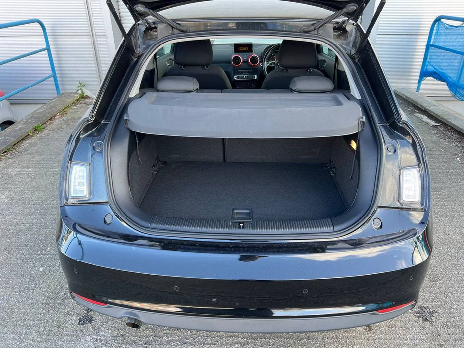 2015 Audi A1 - image 13