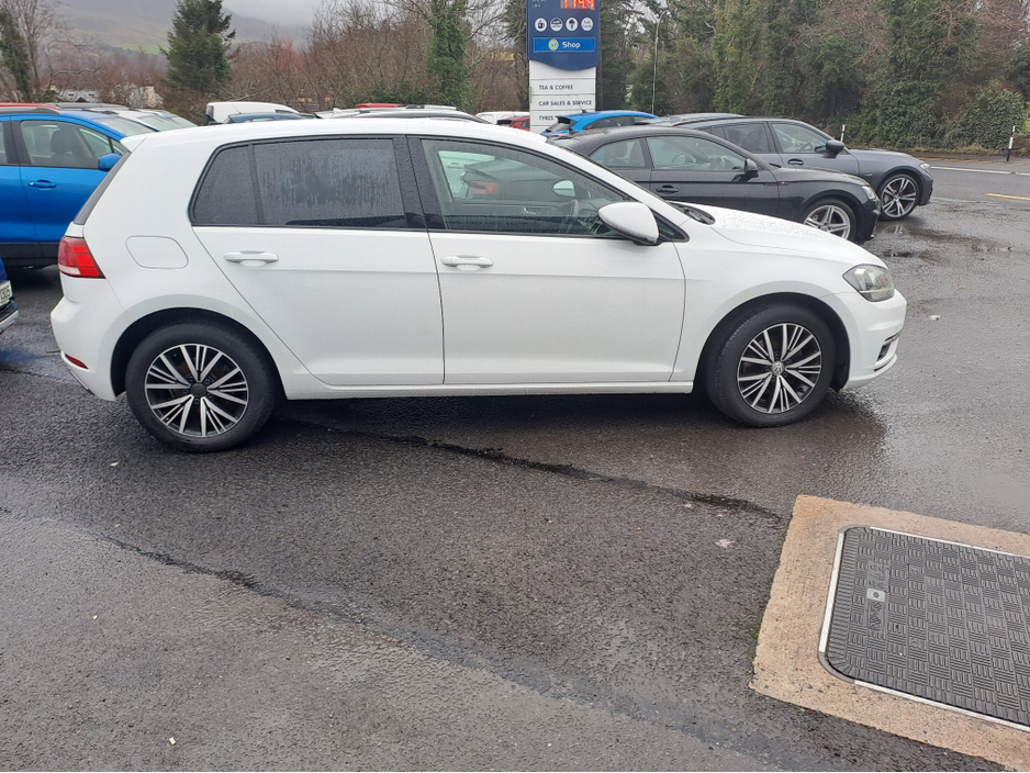 2018 Volkswagen Golf 1.6 TDI SE NAV BLUEMOTION 115PS 5DR €15,000