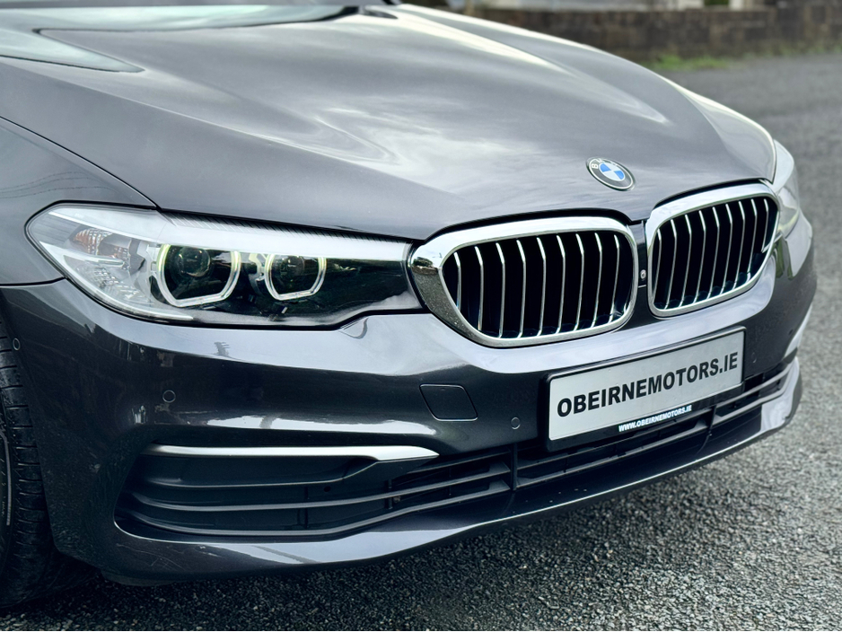 2019 BMW 5 Series 520D TOURING * PANROOF * 3D CAMERA PACK * €24,950