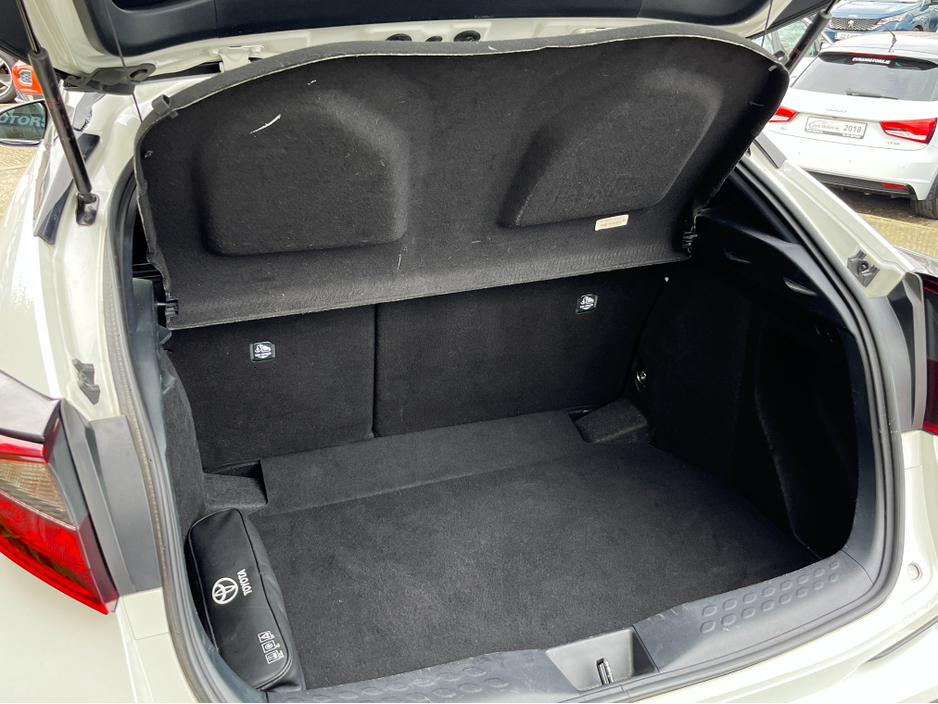 2021 Toyota C-HR - image 8