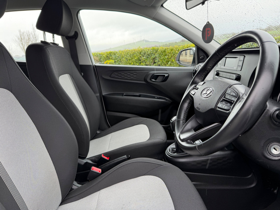 2021 Hyundai i10 - image 12