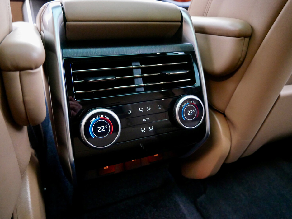 2024 Land Rover Range Rover SWB 3.0 I6 PHEV SE €128,950