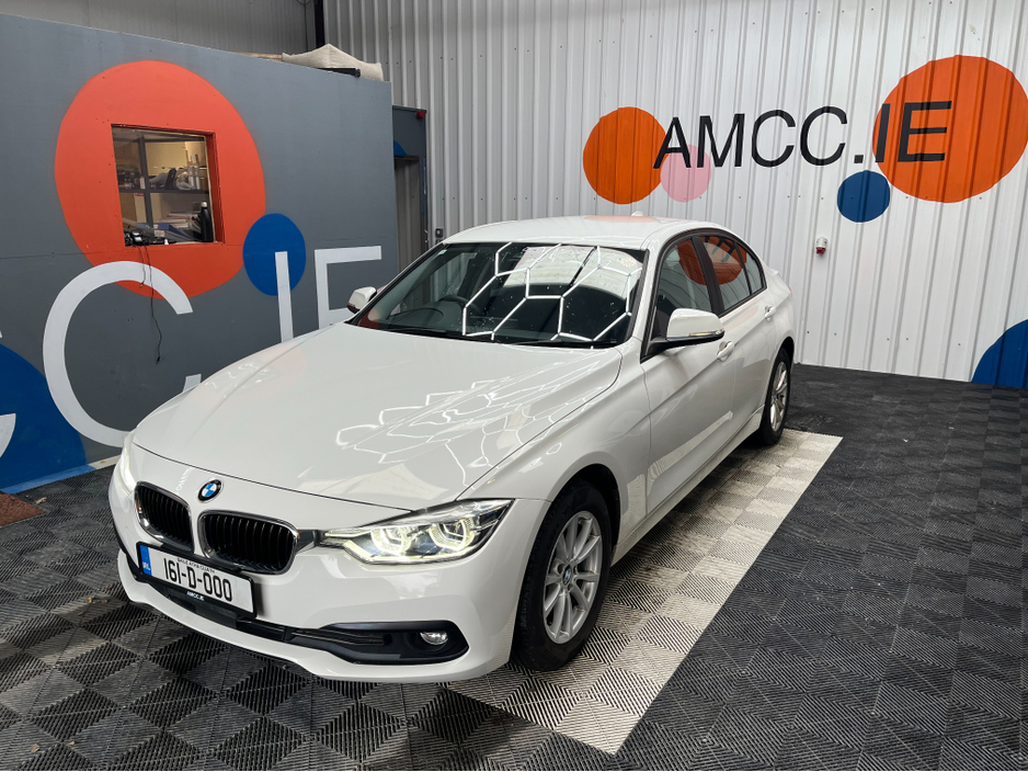 2016 BMW 3 Series - image 5