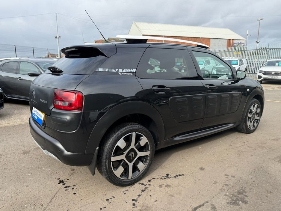 2017 Citroen C4 Cactus - image 33