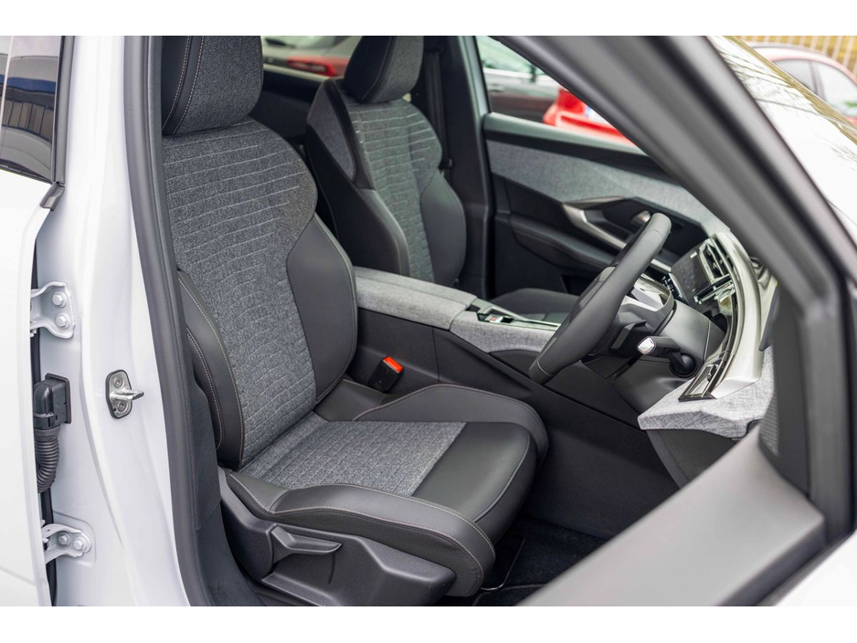 2026 Peugeot 5008 - image 19