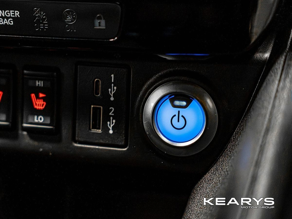 2022 Nissan Leaf - image 21