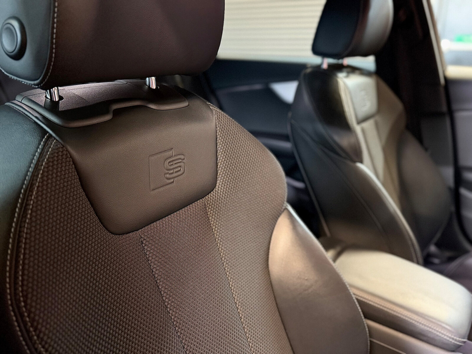 2016 Audi A4 - image 27