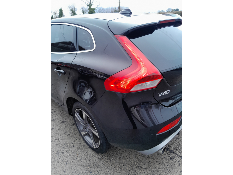 2016 Volvo V40 D2 R-DESIGN ED 5DR