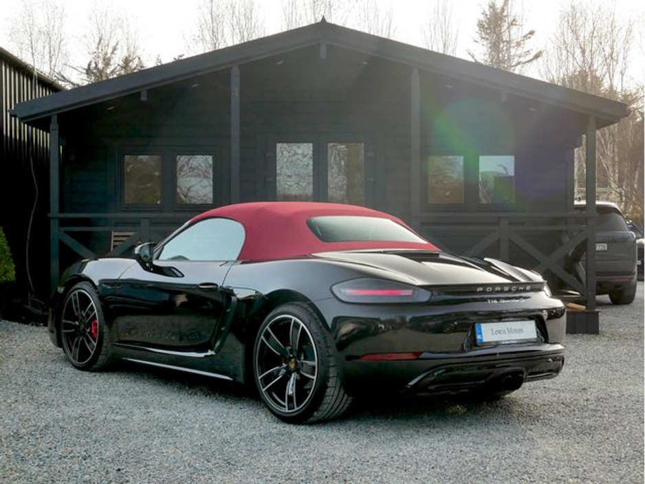 2026 Porsche Boxster - image 10