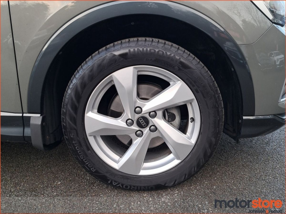 2023 Audi Q3 - image 9