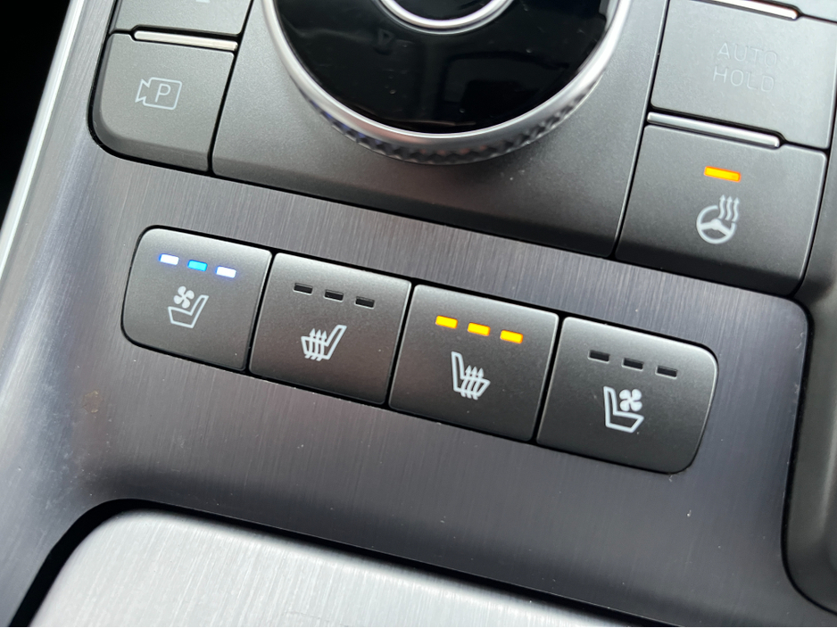 2022 Hyundai Santa Fe 7 SEATER EXECUTIVE PLUS AUTOMATIC 2.2 DIESEL //MASSIVE SPEC//KRELL SOUND SYSTEM//HEATED AND COOLED SEATS//FULL LEATHER ELECTRIC SEATS// €39,950